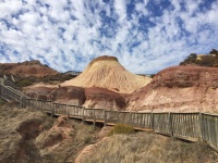 Геологические отложения в парке Hallet Cove.jpg